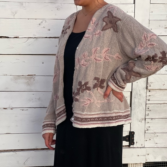 Eddie Bauer Cardigan - Picture 3 of 5